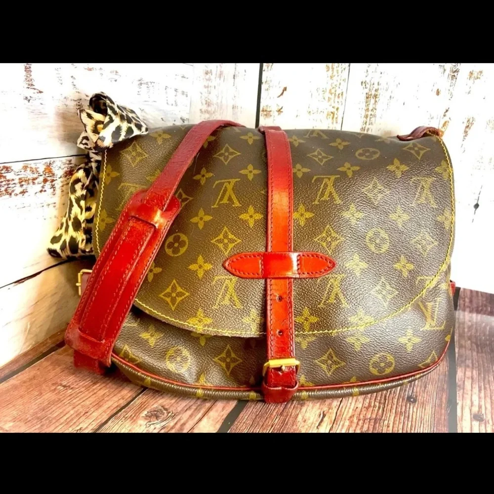 Louis Vuitton saumur 30